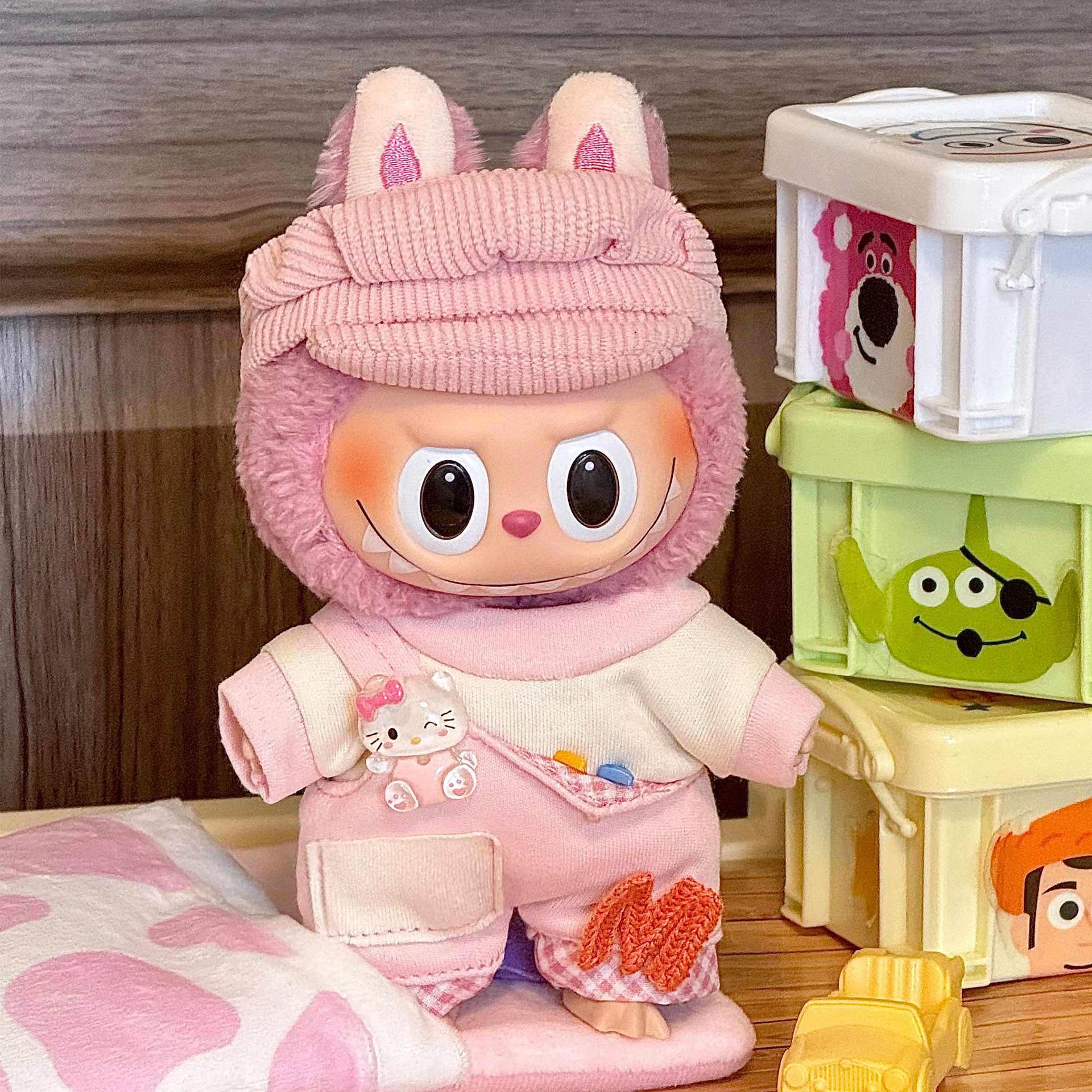 Labubu DIY Party Outfits: Customizing Clothes for Labubu Generation 1 and 2 Blind Box Figures V.I.P Digital Presence
