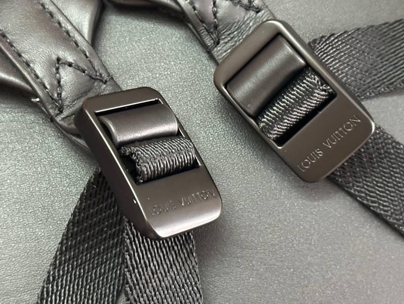 Louis Vuitton Discovery Backpack Banlieue91