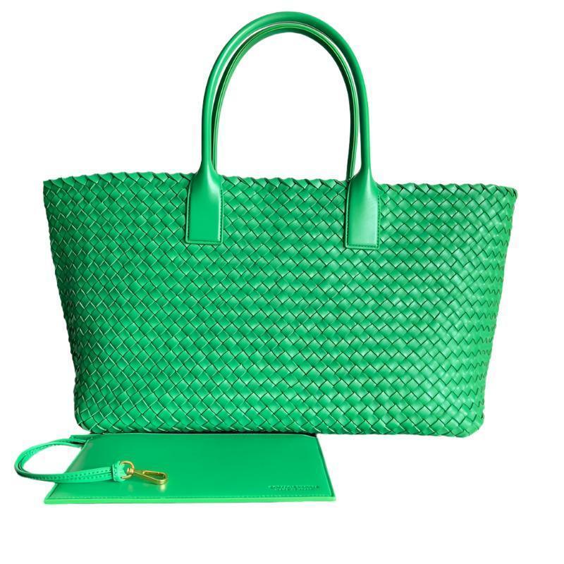 Bottega Veneta Medium Intreccio Leather Bag Tote Banlieue91