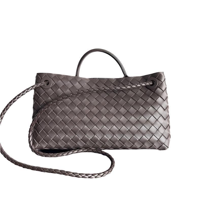 Bottega Veneta Bottega Veneta Andiamo East/West Small Tote Bag Banlieue91