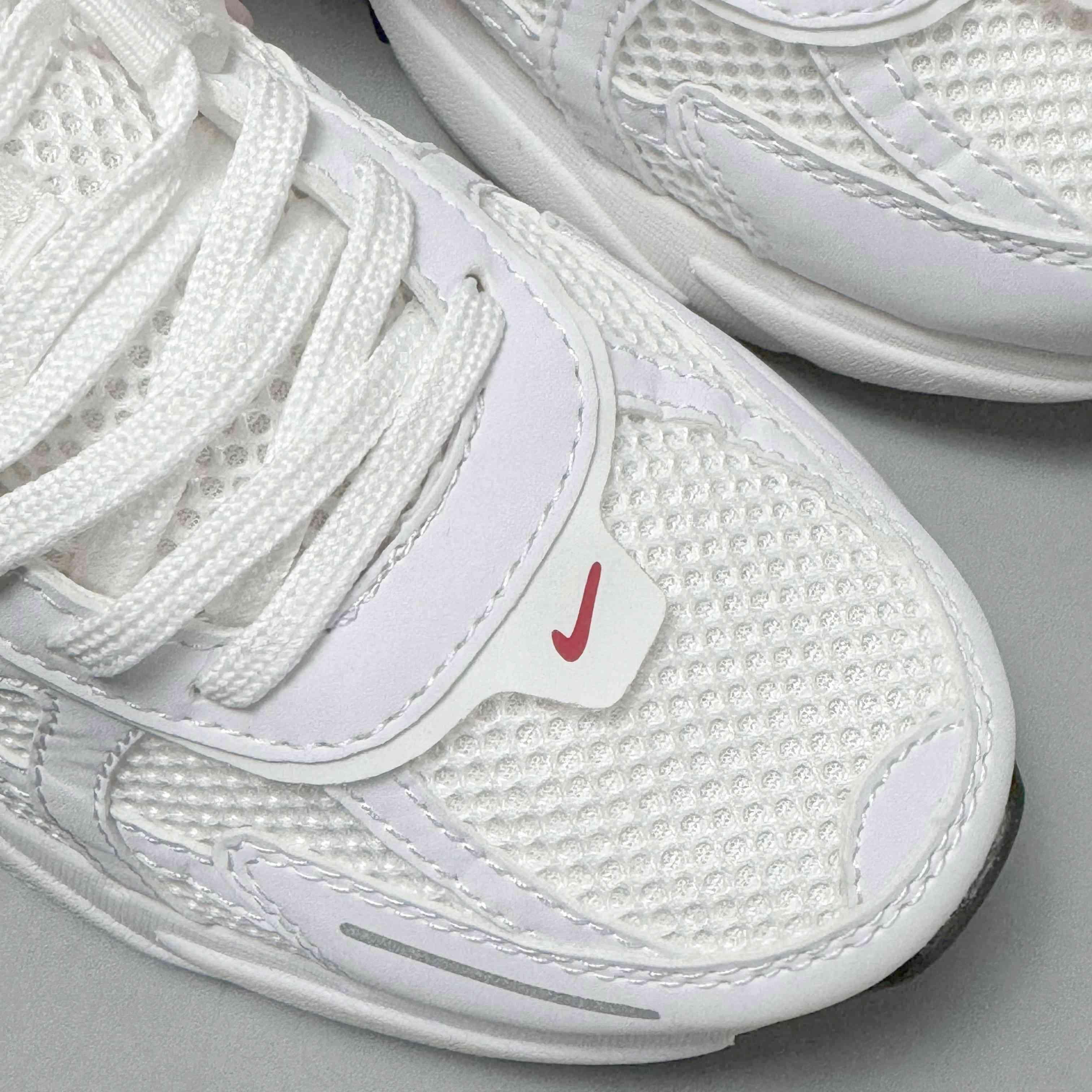 Nike V2K Run 'Red' Banlieue91