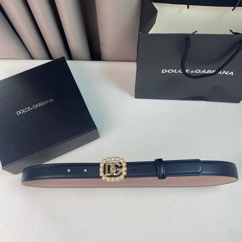 Dolce Gabbana Women Calfskin belt with bejeweled DG logo 'Black' Banlieue91