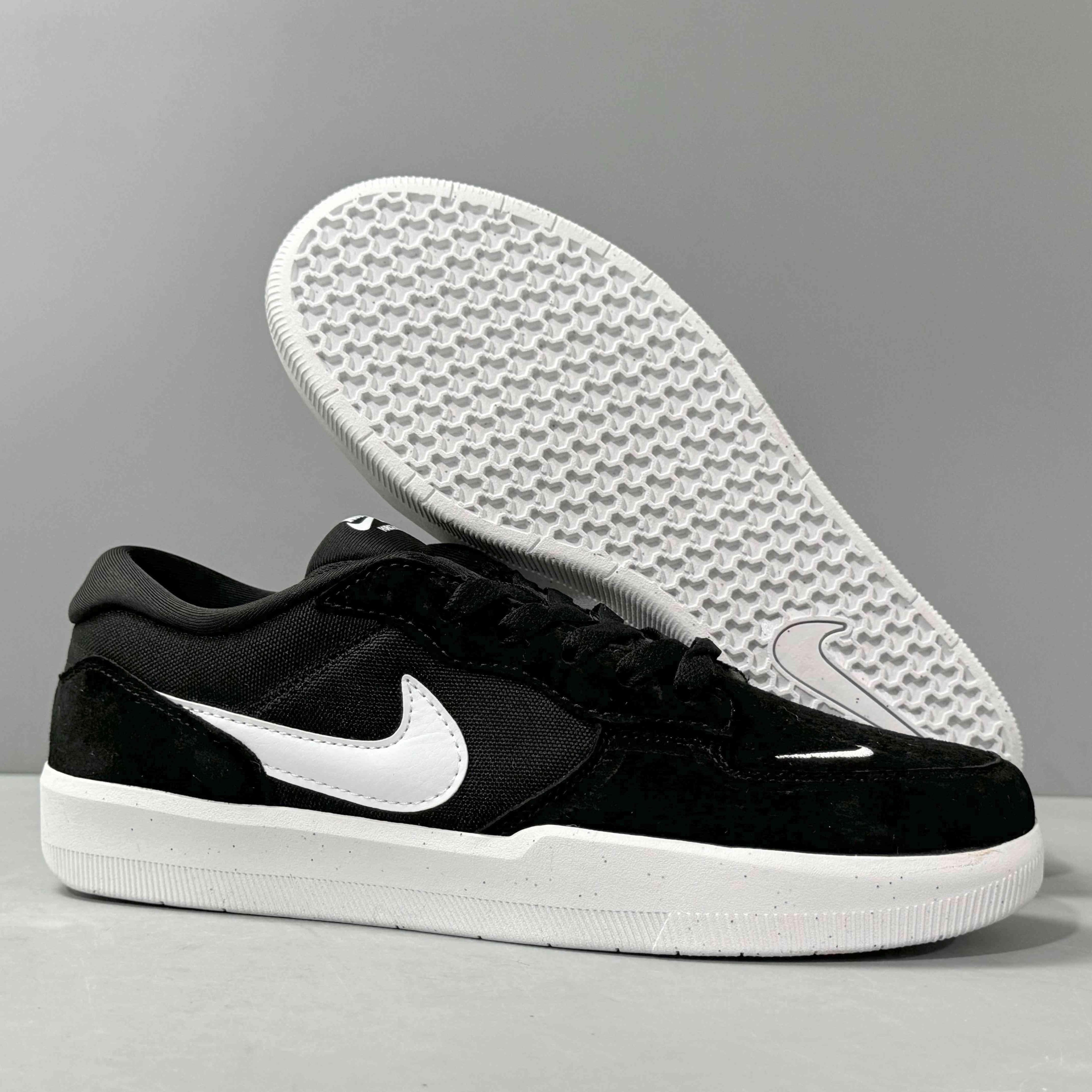Nike SB Force 58 Black White Banlieue91