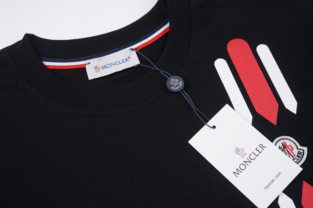 Moncler T-Shirt Without Collar 'Black/White/Red' Banlieue91