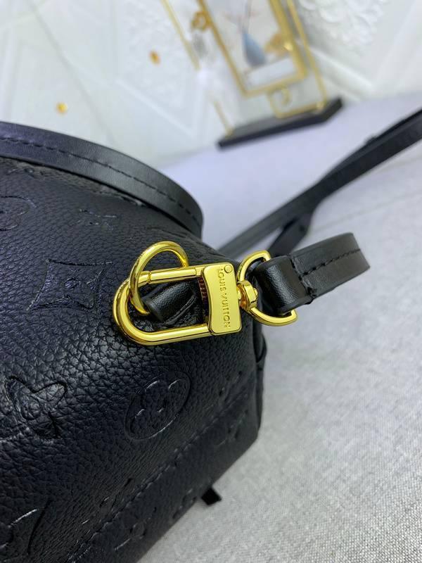 Louis Vuitton Montsouris Leather Backpack Banlieue91
