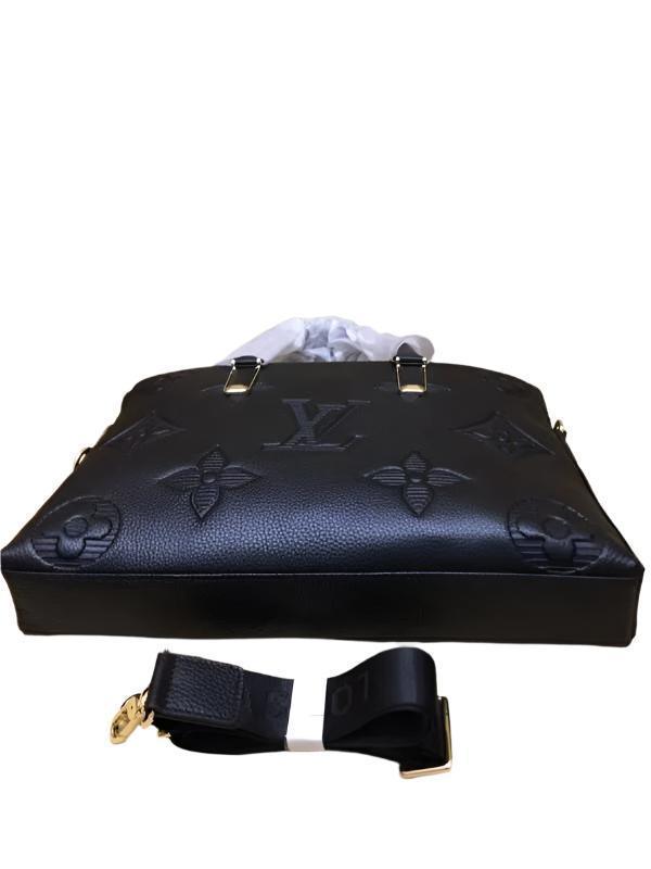 Louis Vuitton Black Monogram Giant Empreinte Leather Onthego MM Men Bag Banlieue91