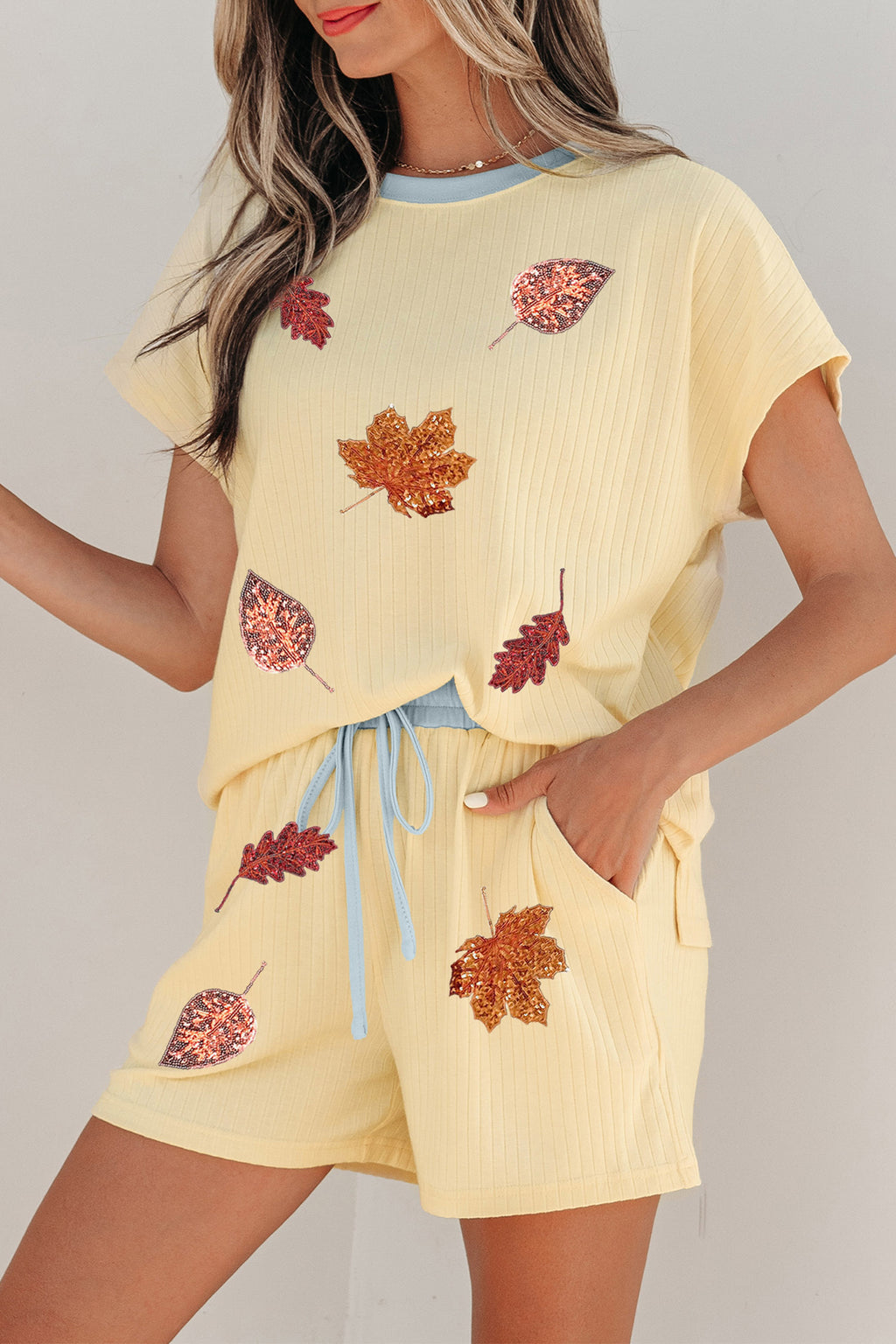 Yellow Cream Ribbed Color Block Trim Sequin Leaf Graphic Short 2pcs Set