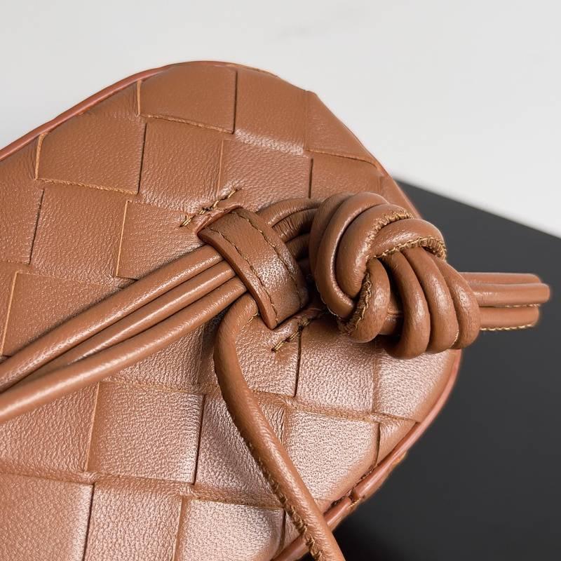 Bottega Veneta Small Vanity Case On Strap