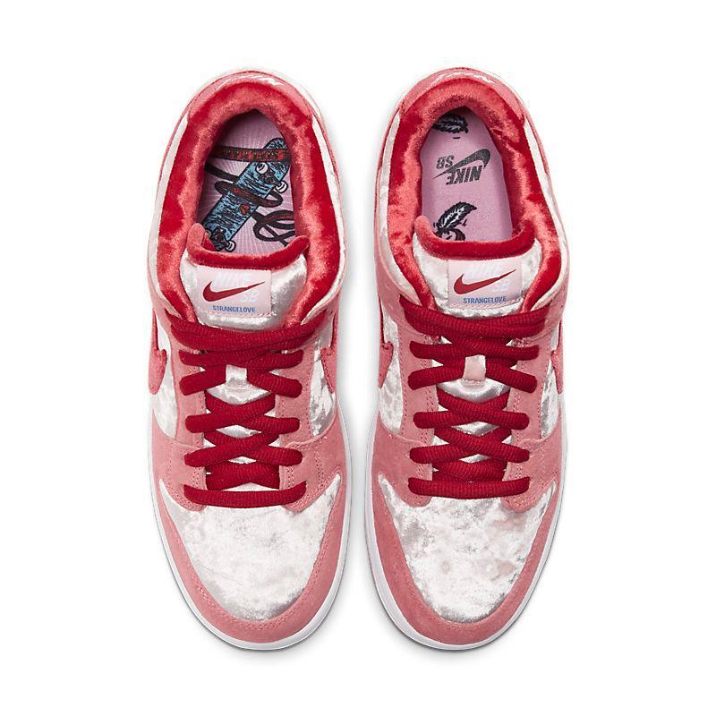 Nike SB Dunk Low StrangeLove Skateboards Banlieue91