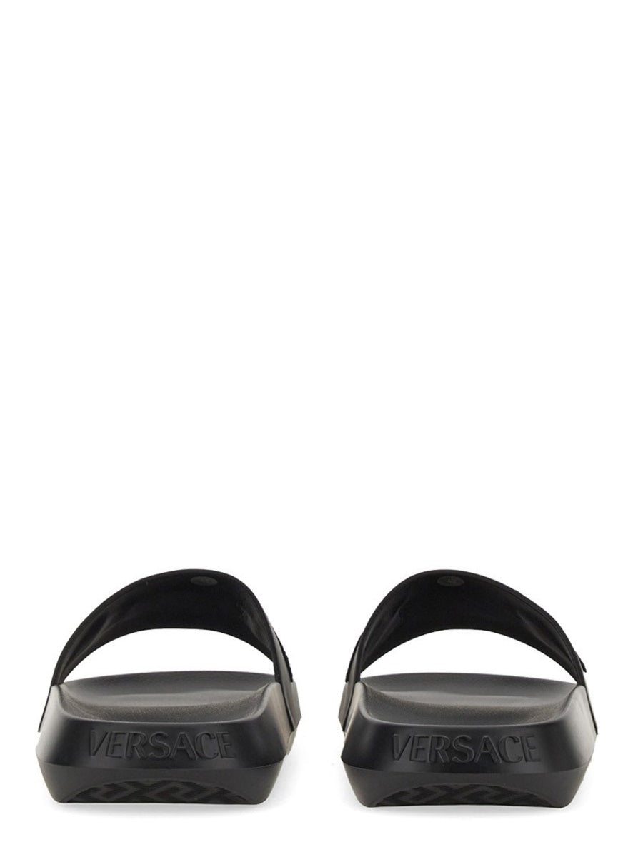 VERSACE Luxurious Slide Sandal for Men Banlieue91