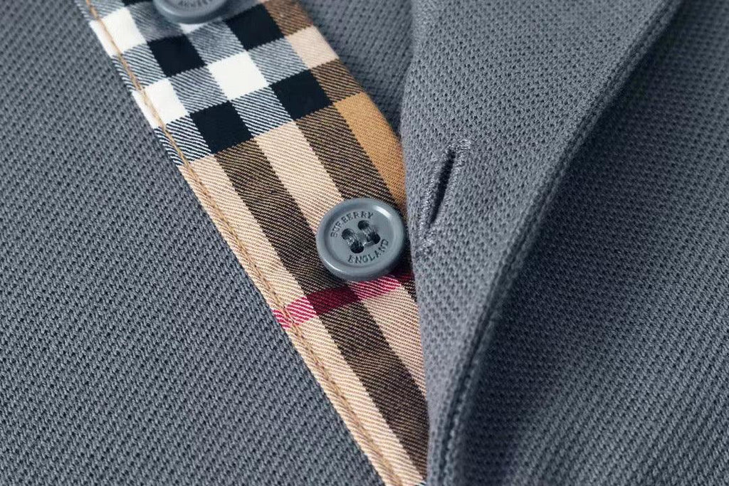 Burberry Dark Grey T-Shirt With Collar Banlieue91