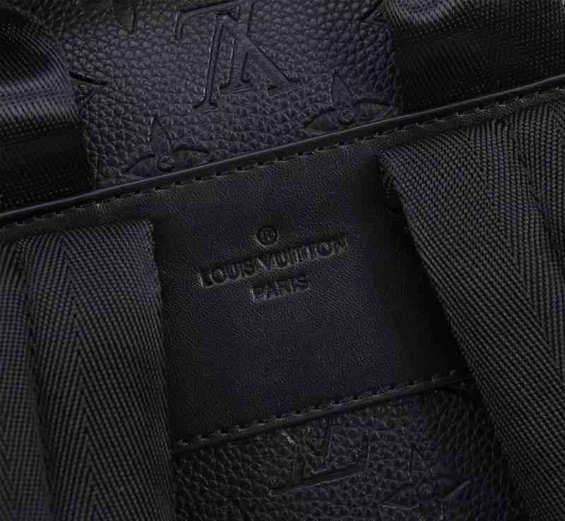 Louis Vuitton Leather Women's Bag Banlieue91