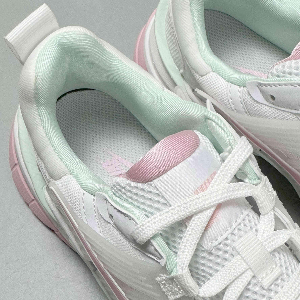 Nike V2K Run 'Pink' Banlieue91