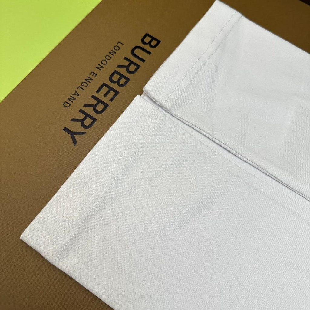 Burberry White T-Shirt Without Collar Banlieue91