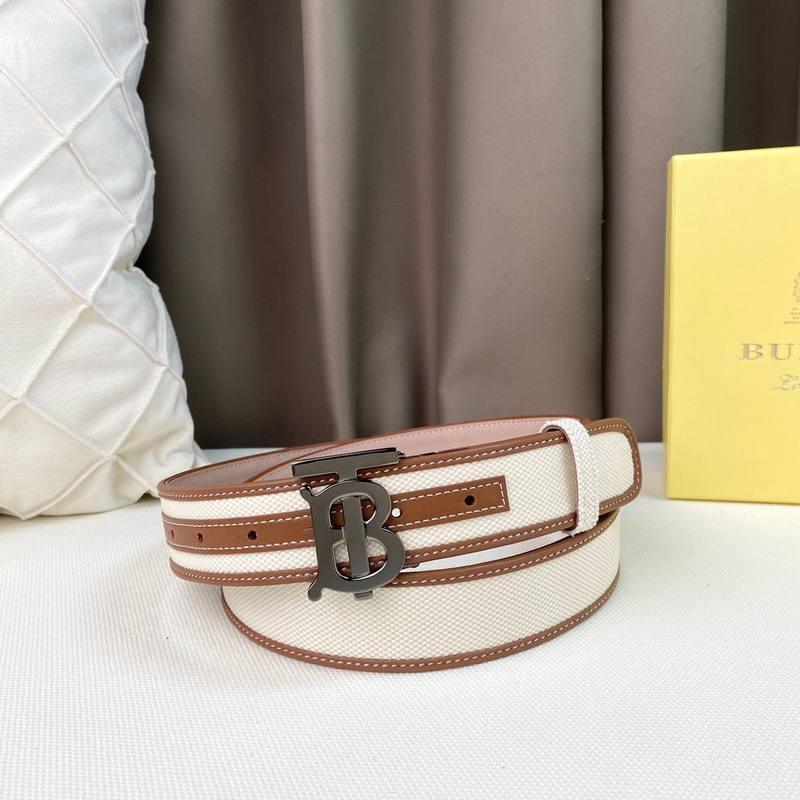 Burberry Reversible Leather Vintage Belt Banlieue91