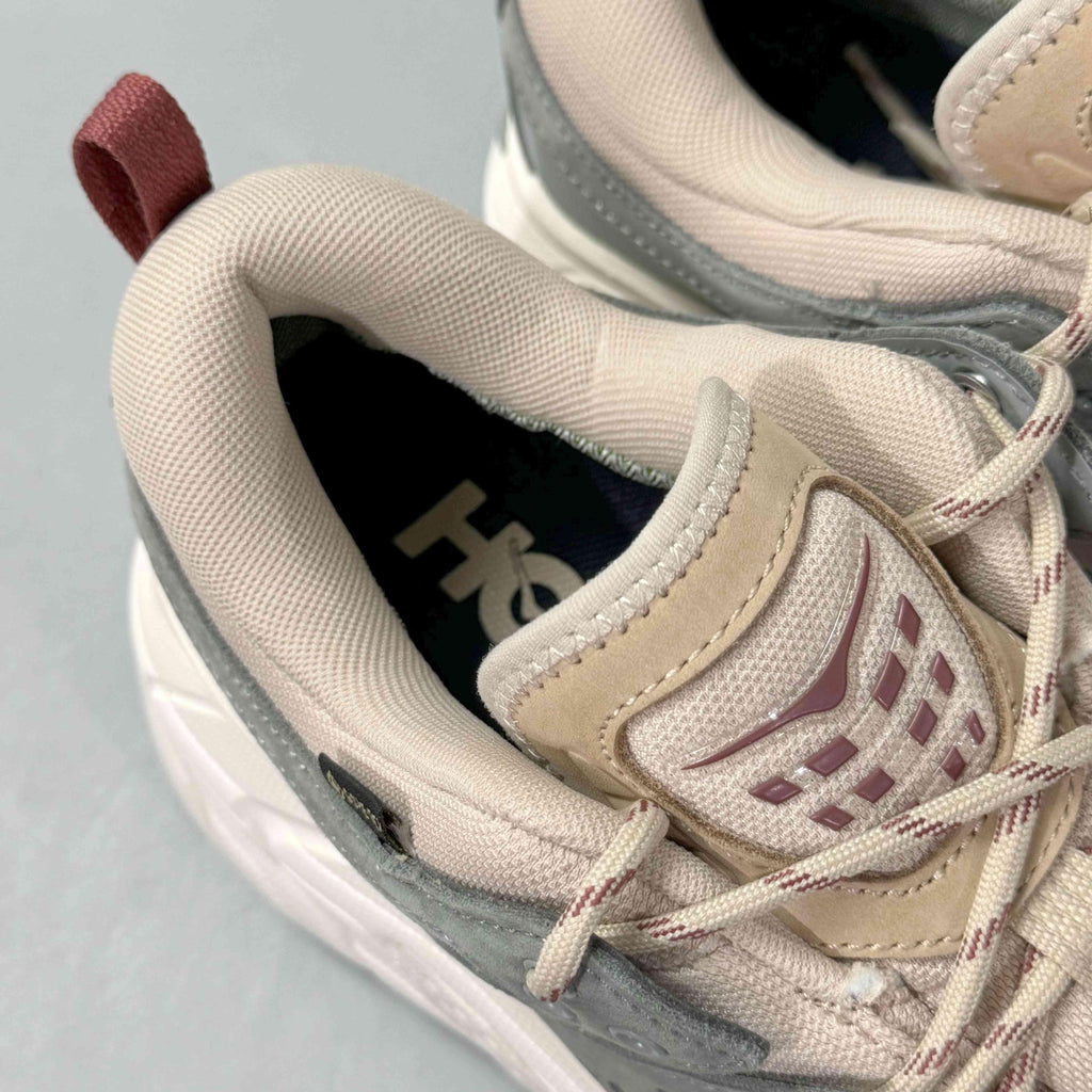 Hoka One One Tor Ultra Lo Limestone Shifting Sand Banlieue91