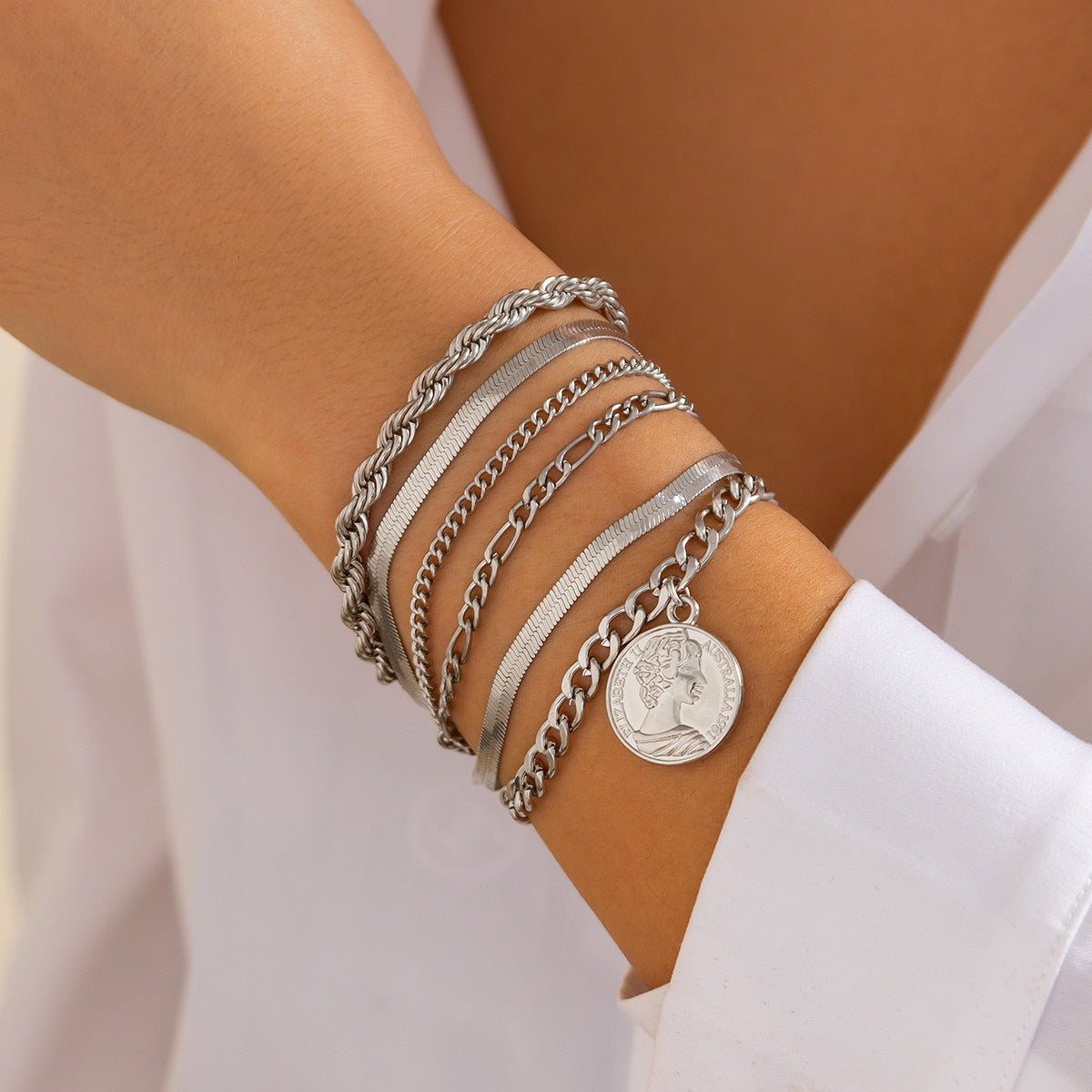 Ins round pendant Bracelet set irregular metallic flat snake chain bracelet V.I.P Digital Presence