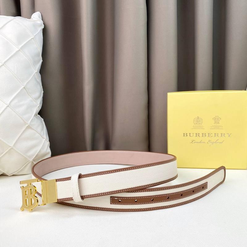Burberry Reversible Leather Vintage Belt Banlieue91