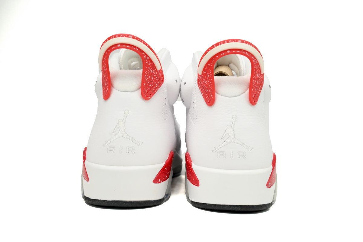 Air Jordan 6 Retro 'Red Oreo' Banlieue91