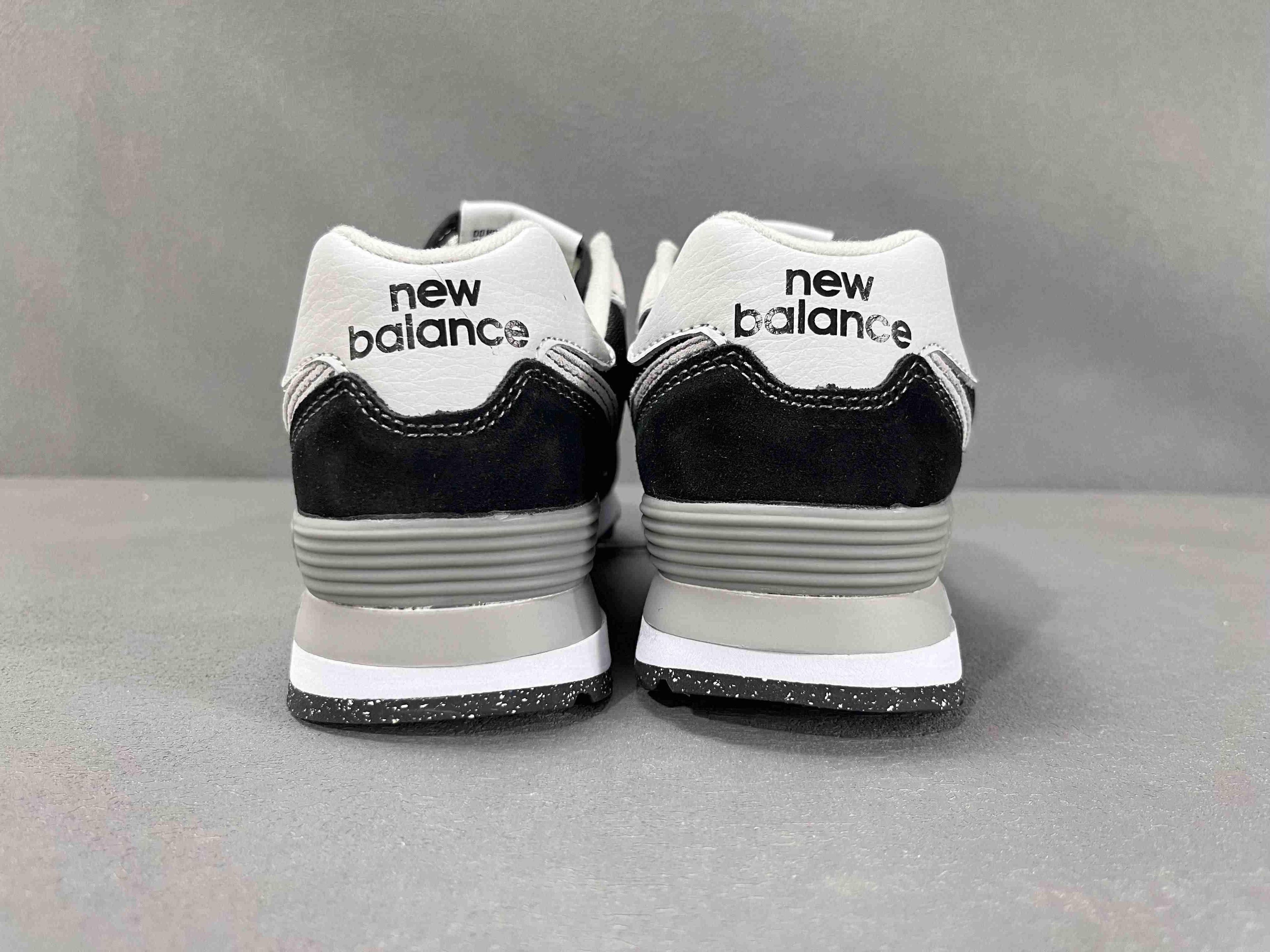 New Balance 574 Black-White Banlieue91