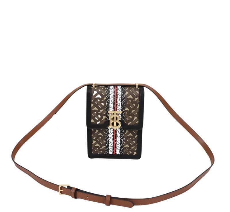 BURBERRY Valencia Tb Leather Crossbody Pouch Banlieue91