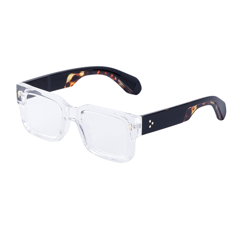 Fashionable boxy sunglasses for men with a simple frame that can be paired with nearsighted glasses V.I.P Digital Presence