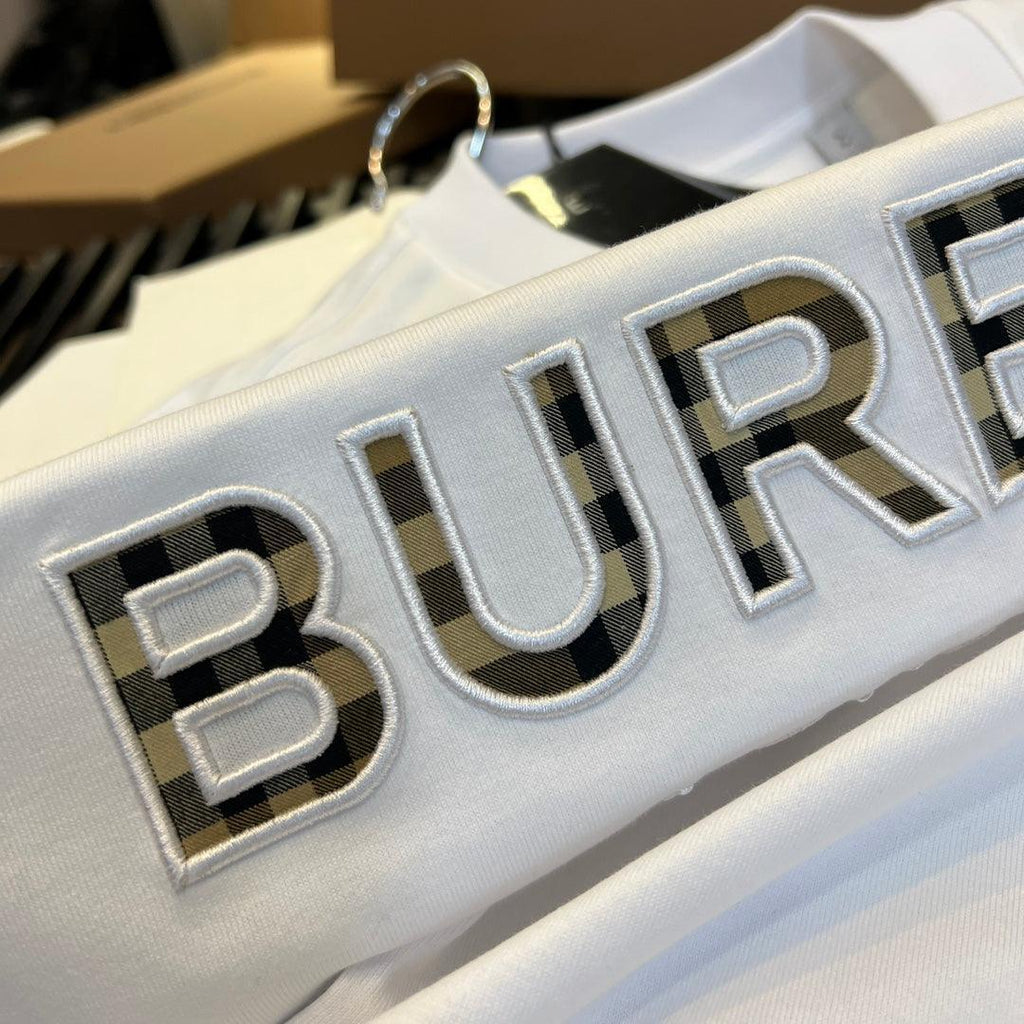 Burberry T-Shirt Without Collar 'White & Gold' Banlieue91