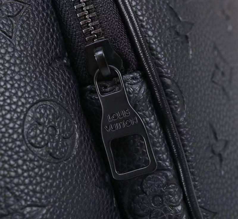 Louis Vuitton Leather Women's Bag Banlieue91