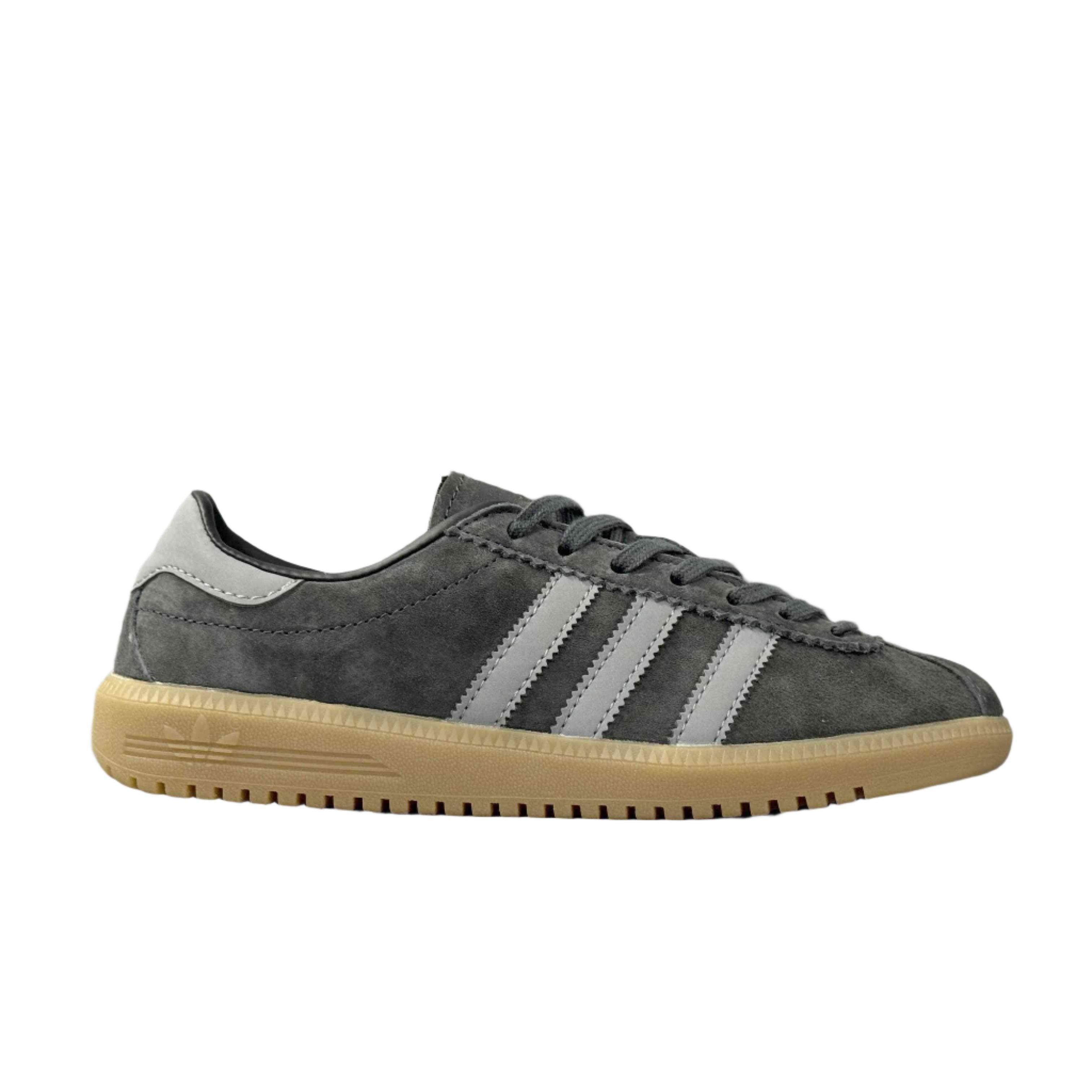 Adidas Originals Bermuda 'Carbon, Grey Four & Gum' Banlieue91