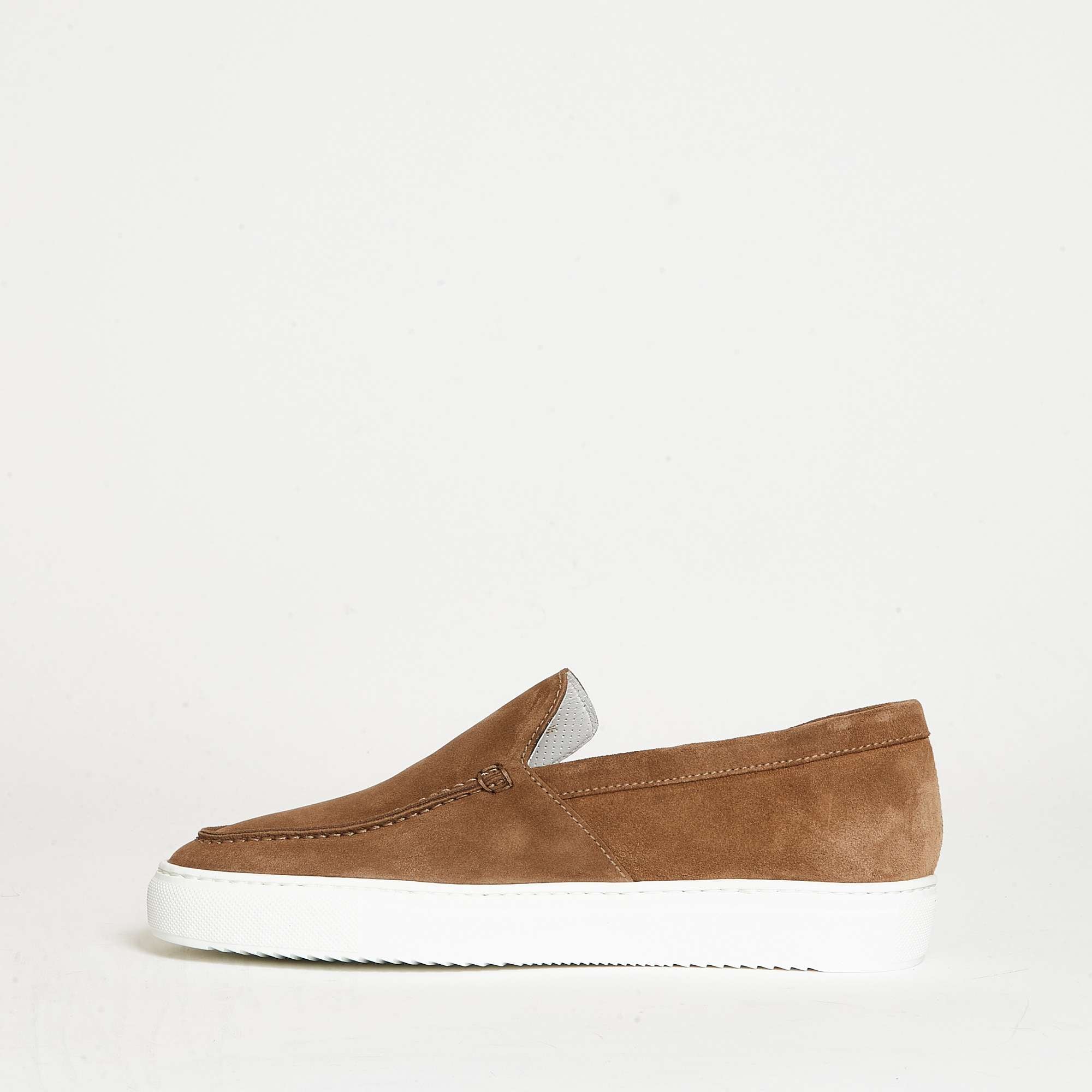 DOUCAL'S Sleek Suede Moccasins for Men Banlieue91