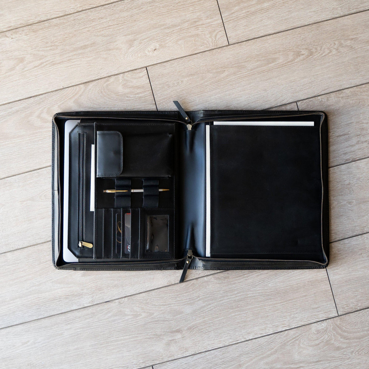 Nomad Leather Portfolio Kodiak Leather