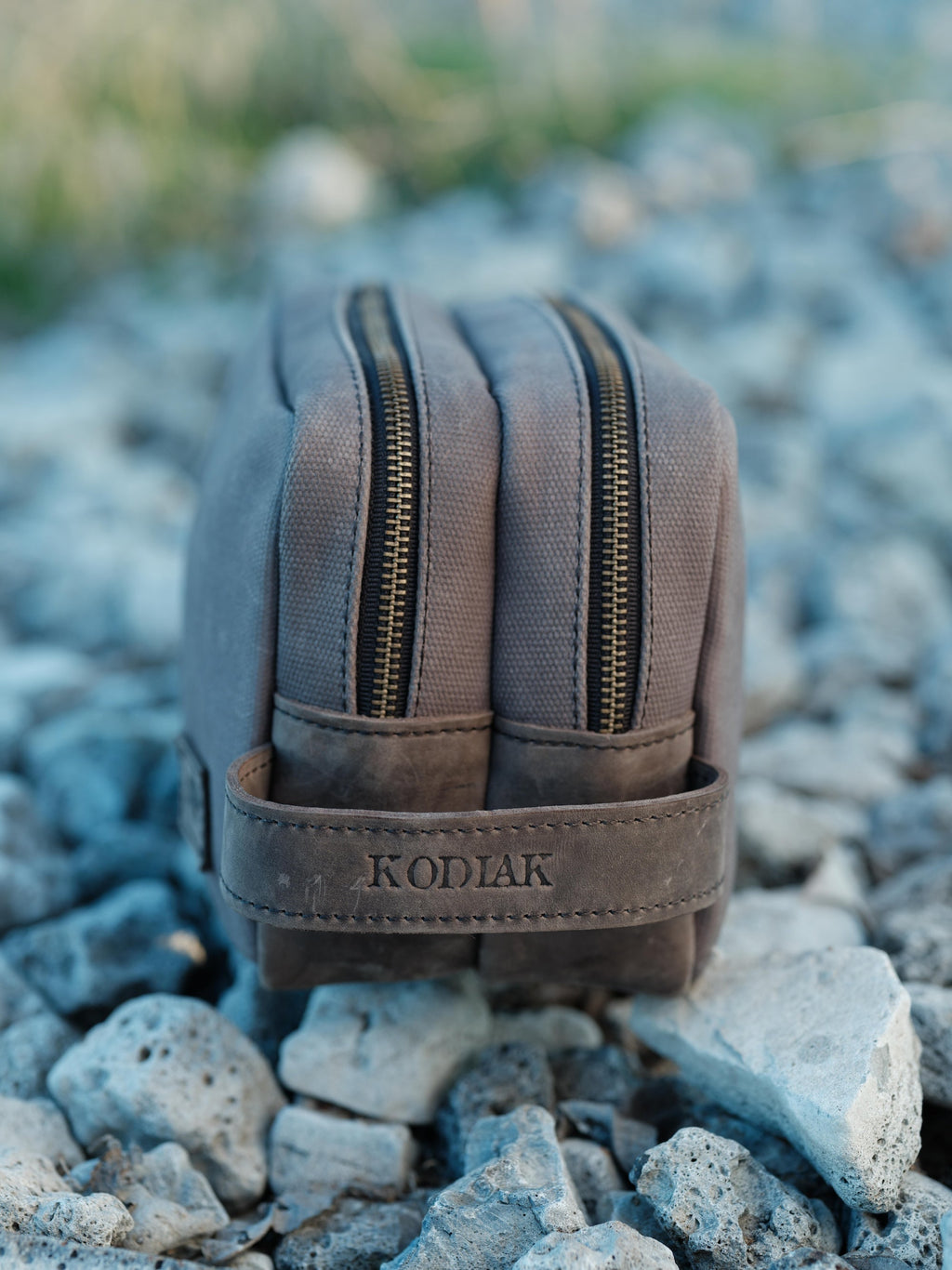 Canvas Weekender Dopp Bag Kodiak Leather