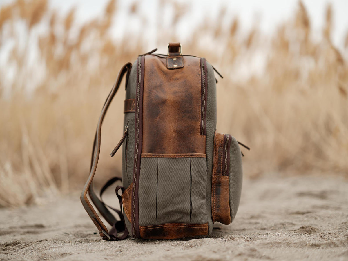 25L Traveler Canvas Backpack Kodiak Leather
