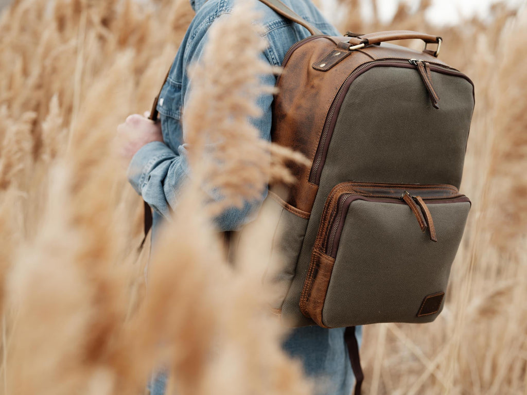 25L Traveler Canvas Backpack Kodiak Leather