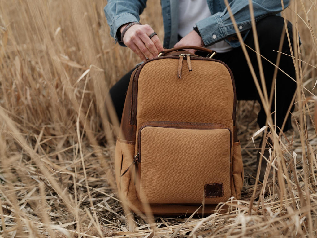 25L Traveler Canvas Backpack Kodiak Leather