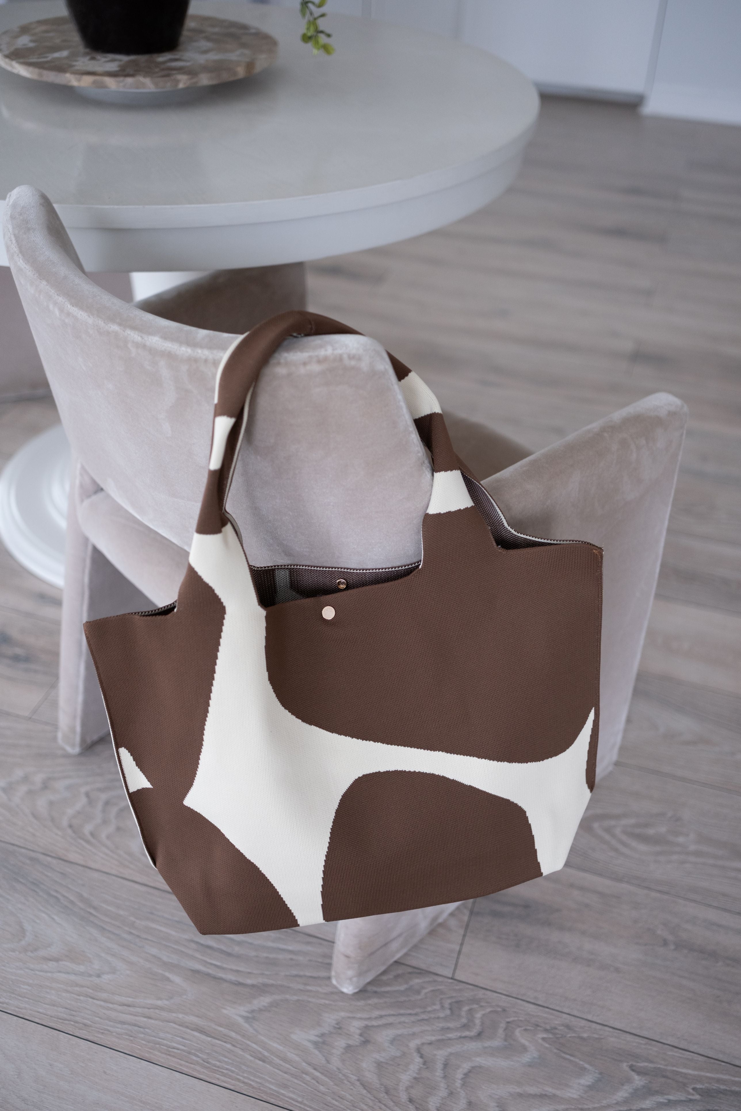 MOOdy Latte Signature Tote A Bag Concept