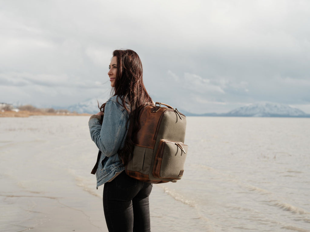 25L Traveler Canvas Backpack Kodiak Leather