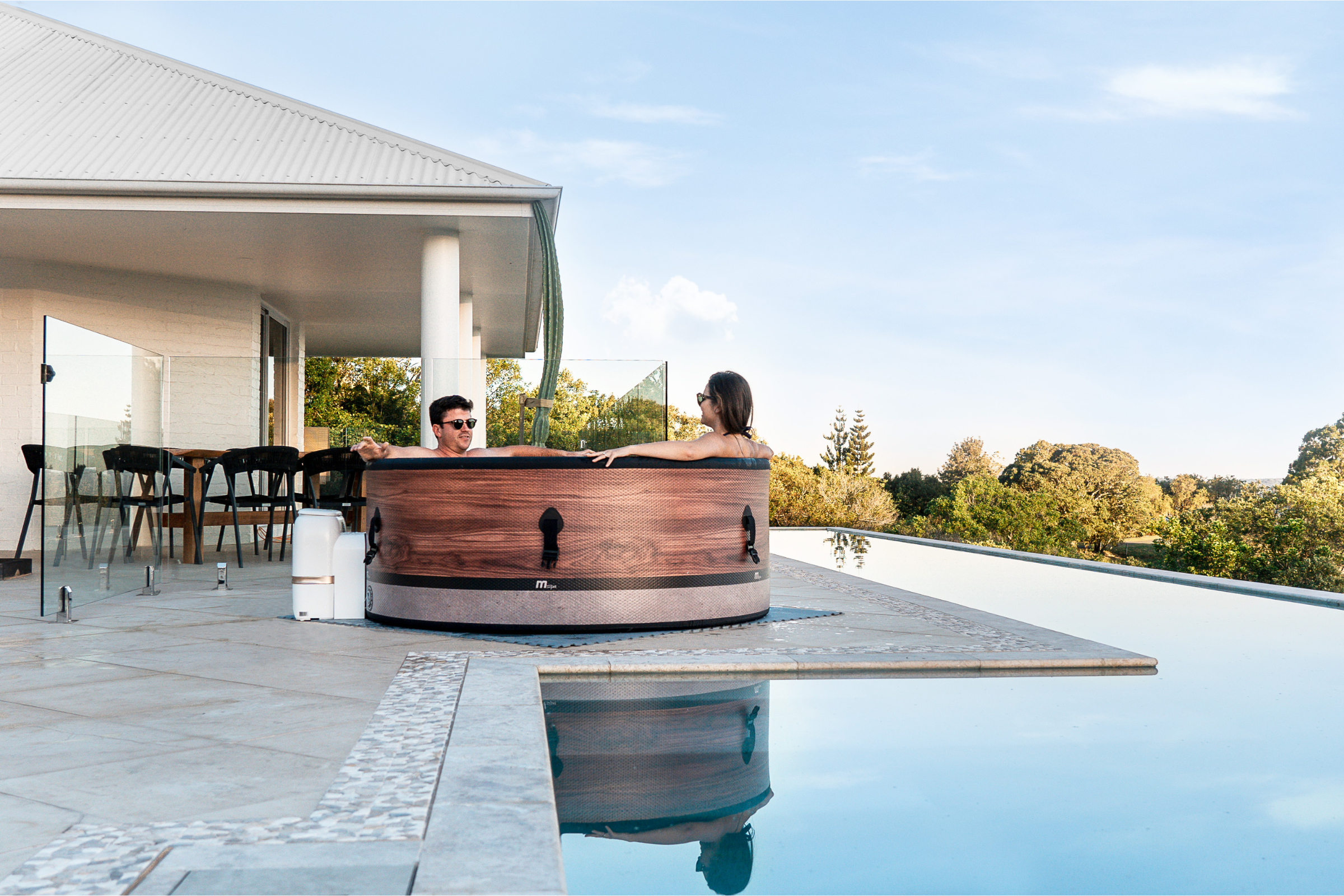 MSPA | DUET | Verto Series | Rigid Hot Tub & Spa | Upto 6 Person zoppinh
