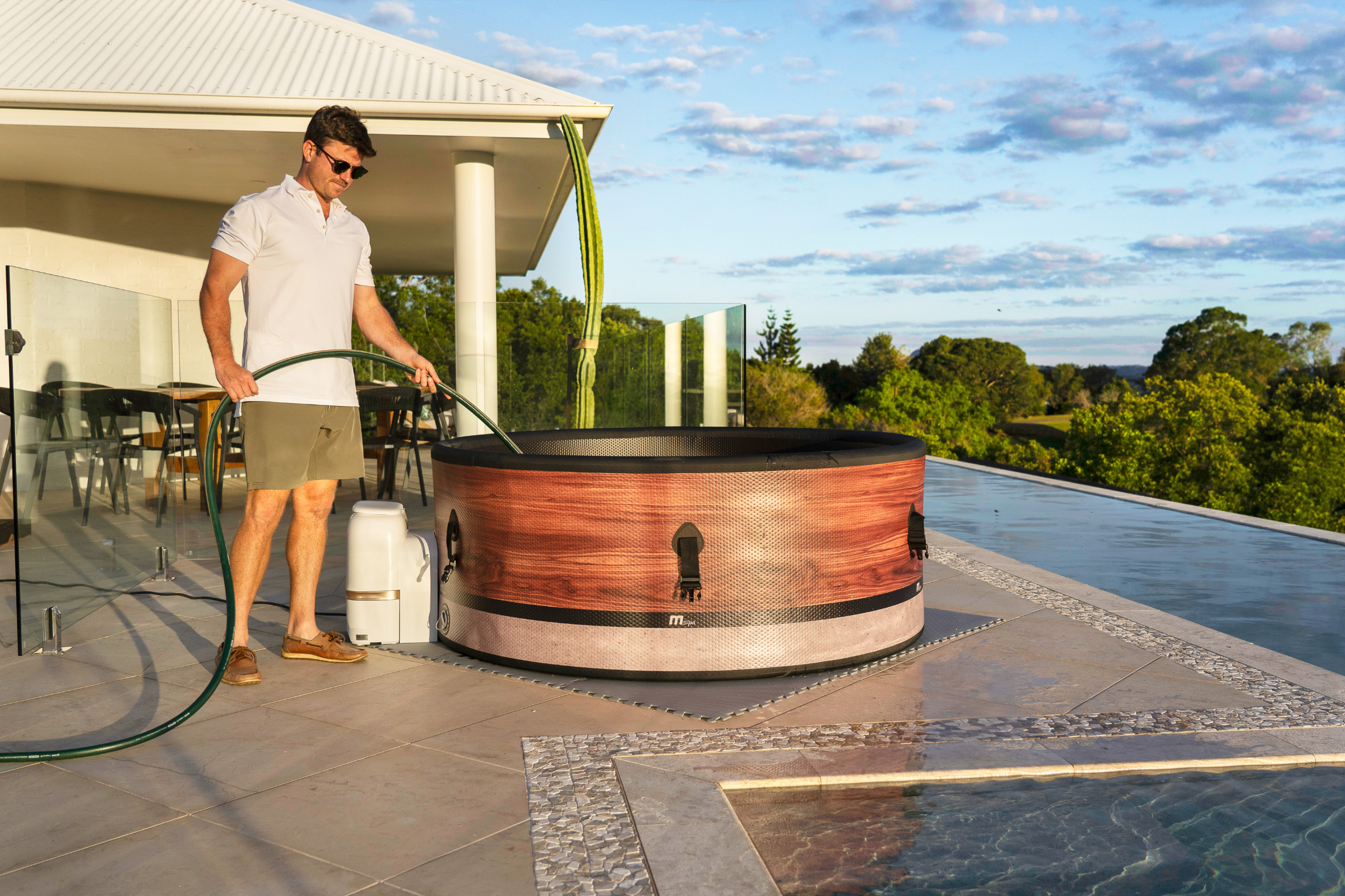 MSPA | DUET | Verto Series | Rigid Hot Tub & Spa | Upto 6 Person zoppinh