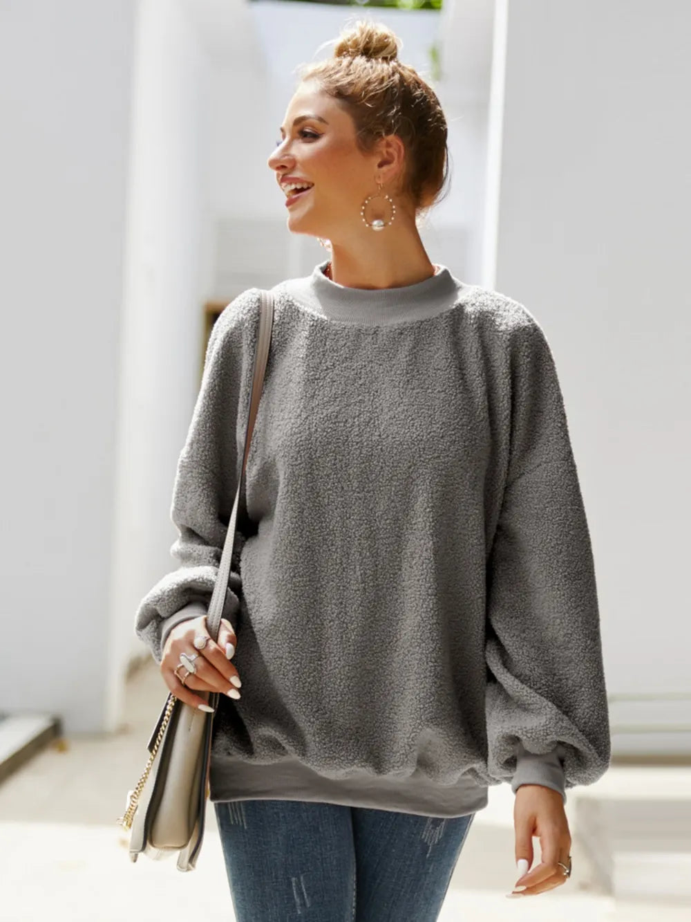 Casual round neck long sleeved velvet shirt women's top velvet shirt