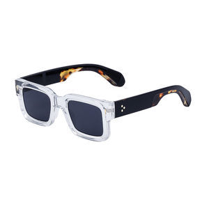 Fashionable boxy sunglasses for men with a simple frame that can be paired with nearsighted glasses V.I.P Digital Presence