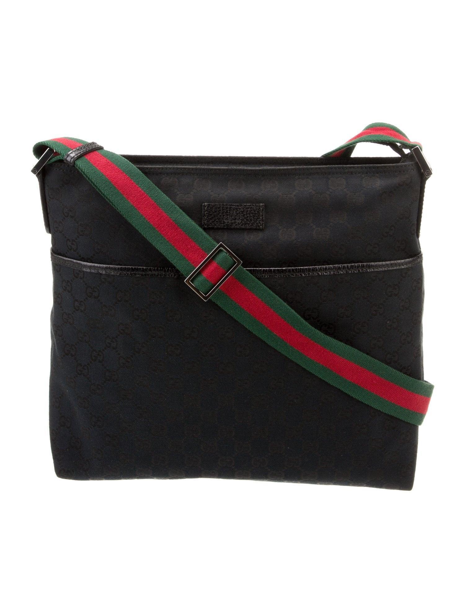 Gucci GG Canvas Messenger Bag Banlieue91