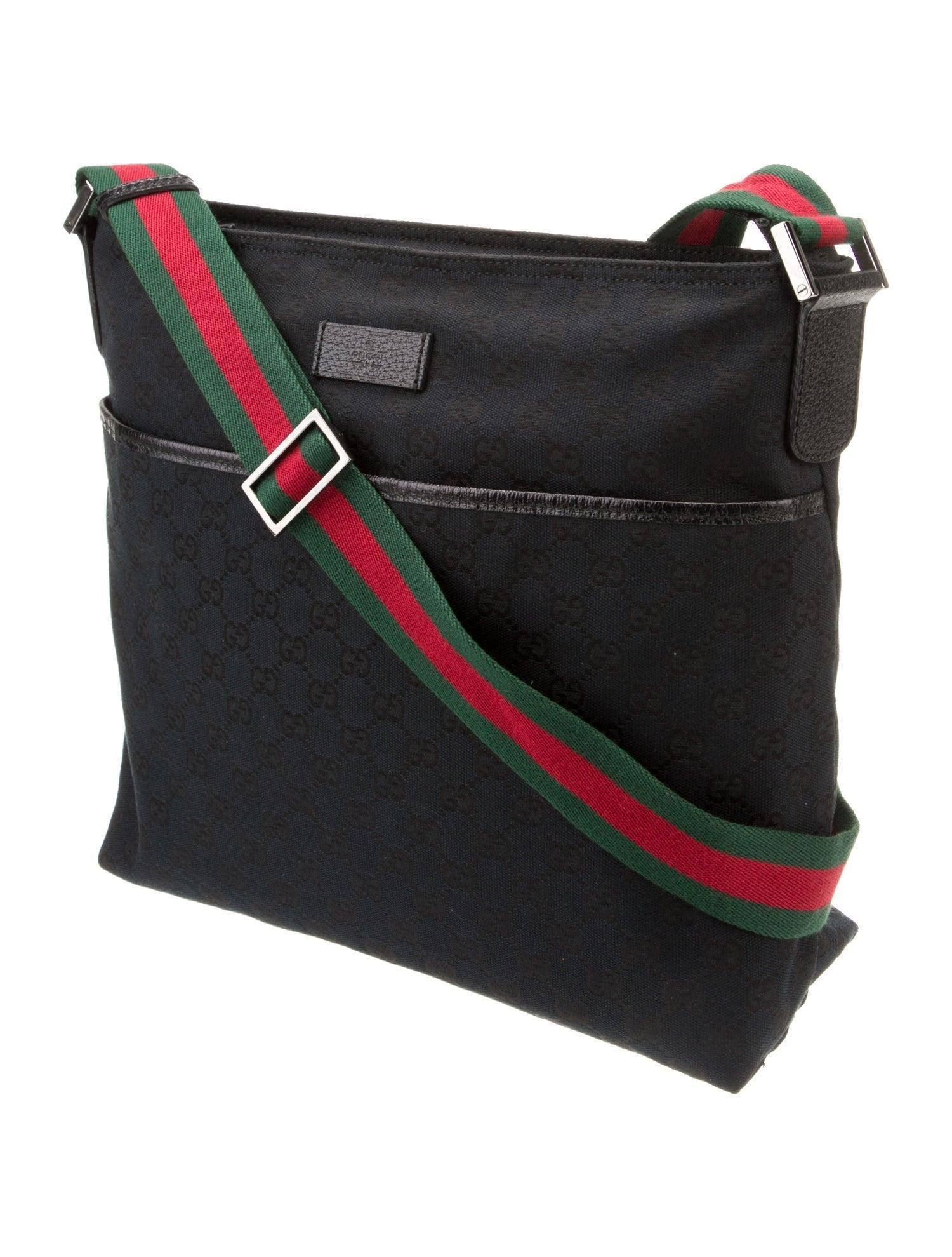 Gucci GG Canvas Messenger Bag Banlieue91