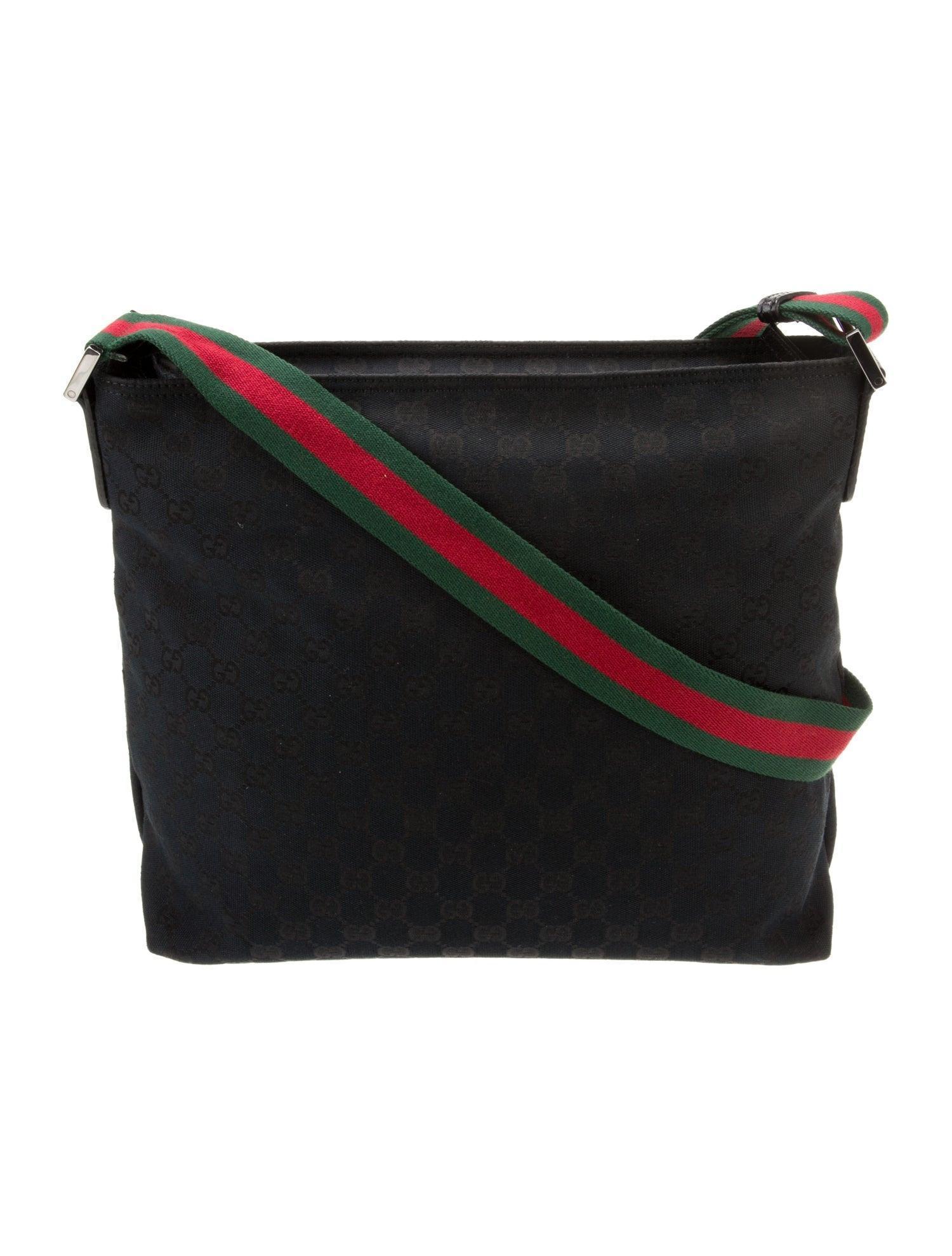 Gucci GG Canvas Messenger Bag Banlieue91