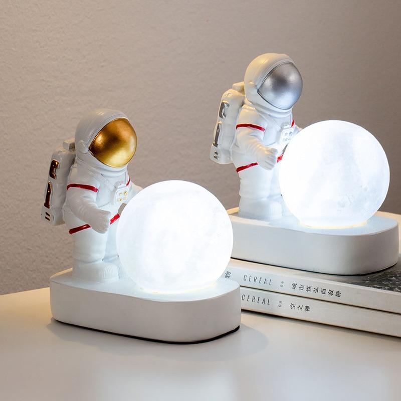 STEVVEX Astronaut Spaceman Moon Night Light Bedroom Bedside Desktop Creative Decoration Table Lamp Gift Light For Children Baby Kids