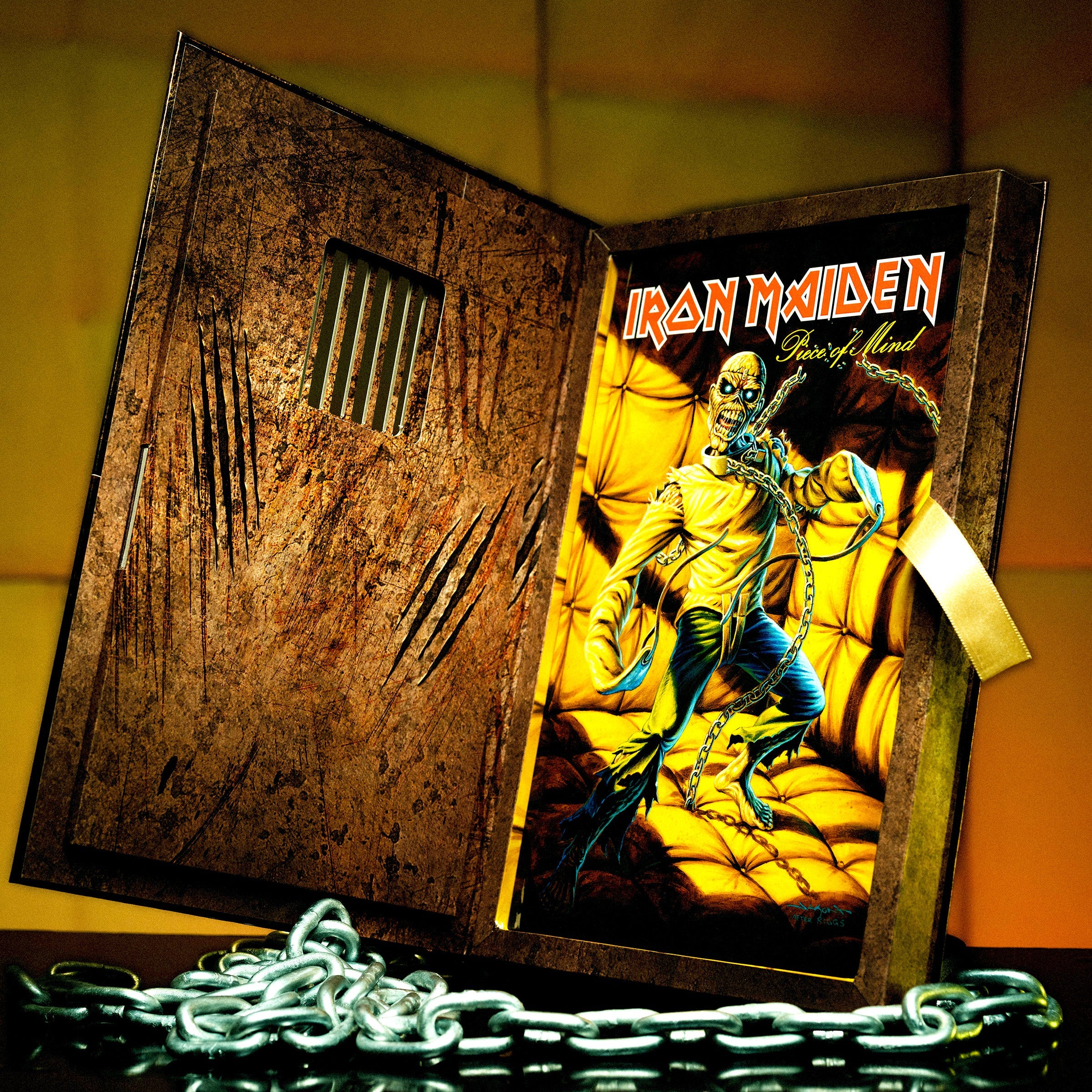 Iron Maiden: Piece Of Mind - Deluxe Edition Z2 Comics