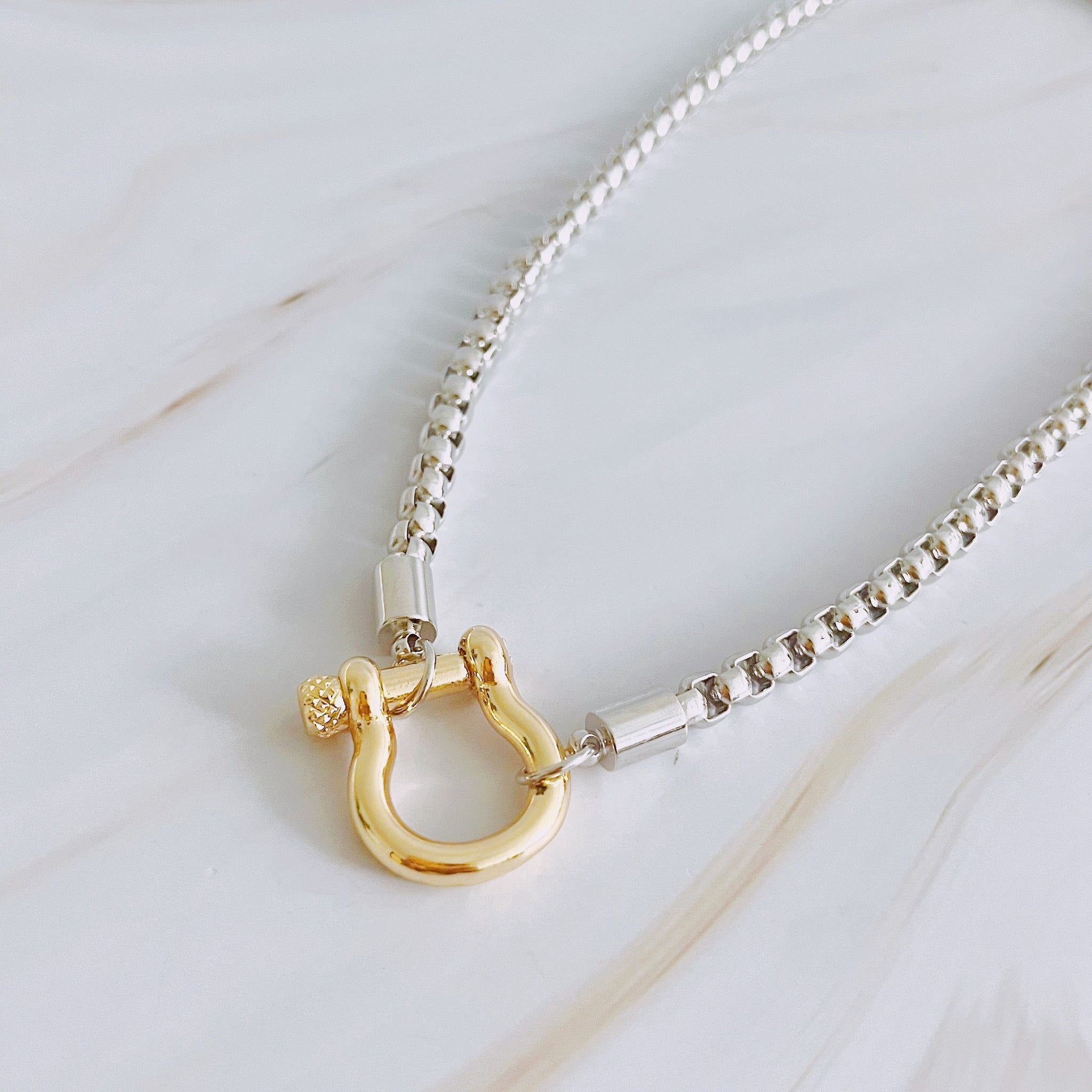 Luxe Pendant Box Chain Necklace Ellisonyoung.com