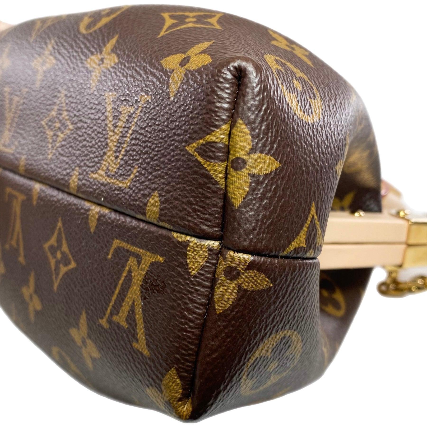 Louis Vuitton Monogram Clutch Banlieue91
