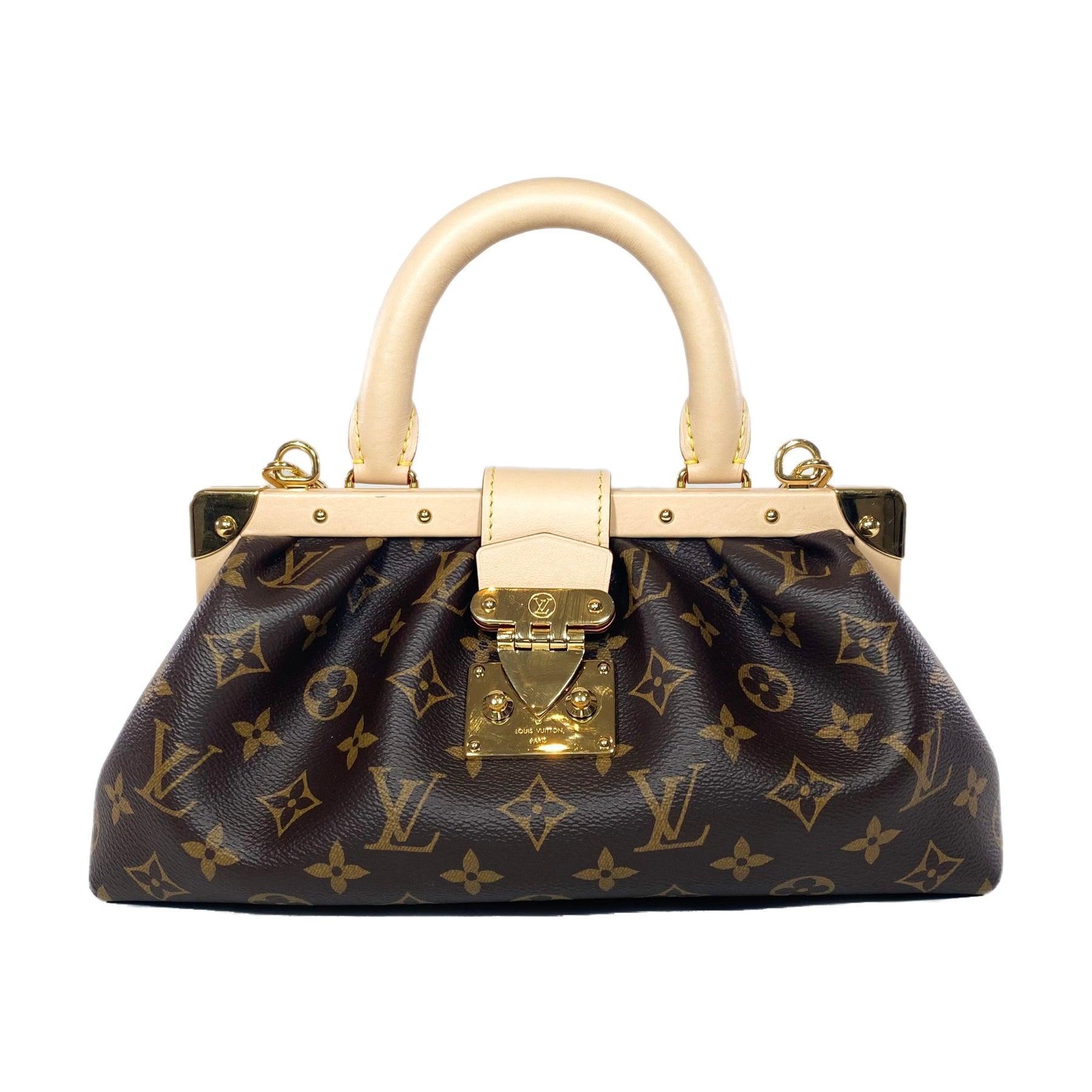 Louis Vuitton Monogram Clutch Banlieue91