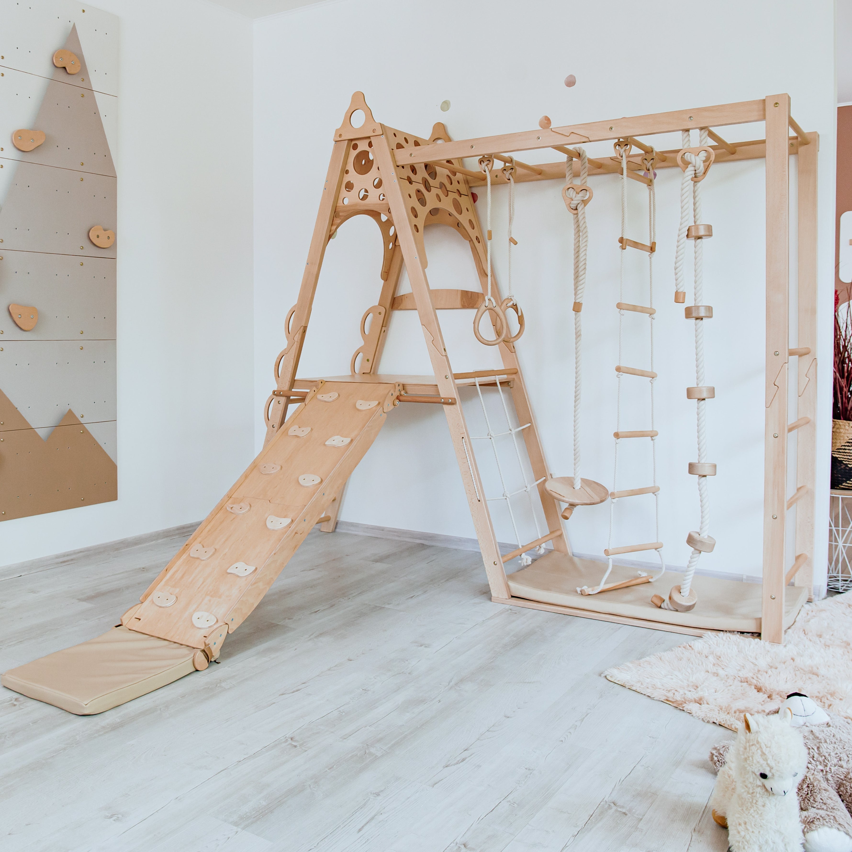 Wooden Playground woodandhearts